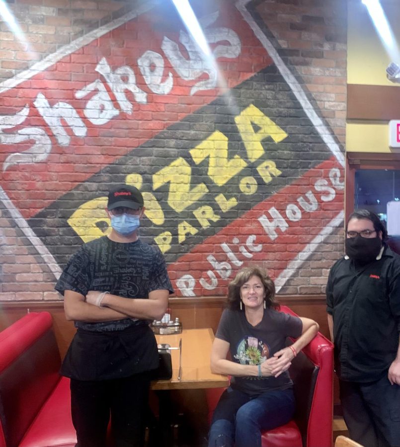Shakeys Pizza Parlor & Public House