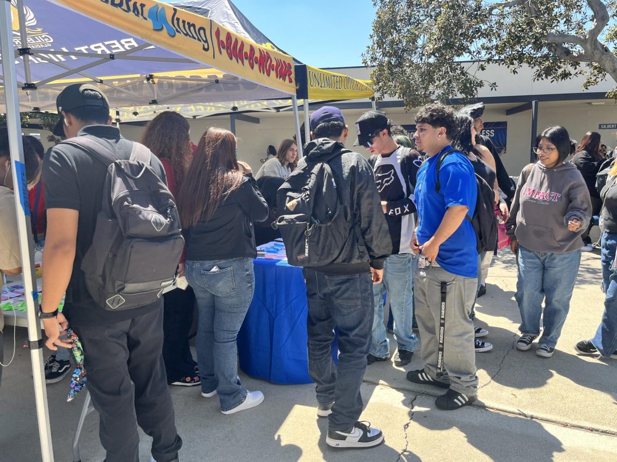 Students Signing up For Clubs